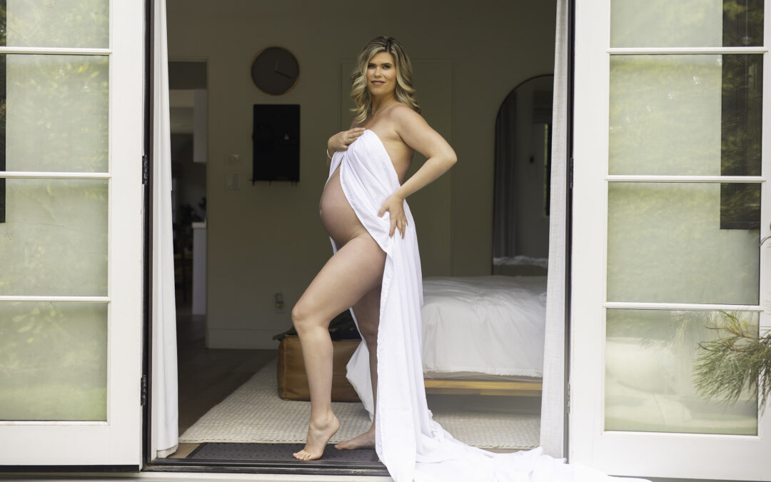 maternity boudoir session